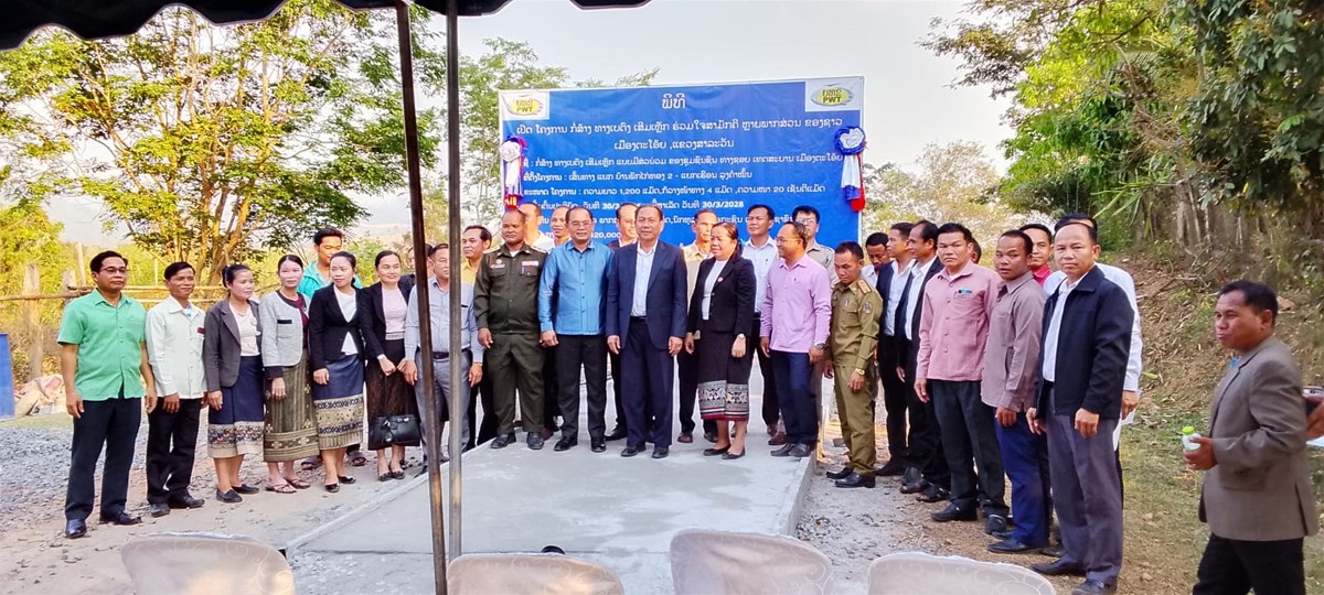 ເປດໂຄງການກສາງເສນທາງເບຕງ ອອມຂາງເທສະບານເມອງຕະໂອຍ 1,200 ແມດ - image 2