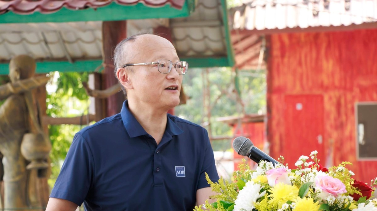 ປະທານ ADB ຢຽມຢາມກມຜະລດພດຜກເປນສນຄາ ທດອນຊງຊ - image 1