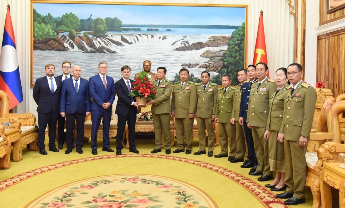 3 ພາກສວນ ເຂາອວຍພອນຄະນະນາກະຊວງ ປກສ ໂອກາດວນສາງຕງກຳລງ ປກສ - image 2