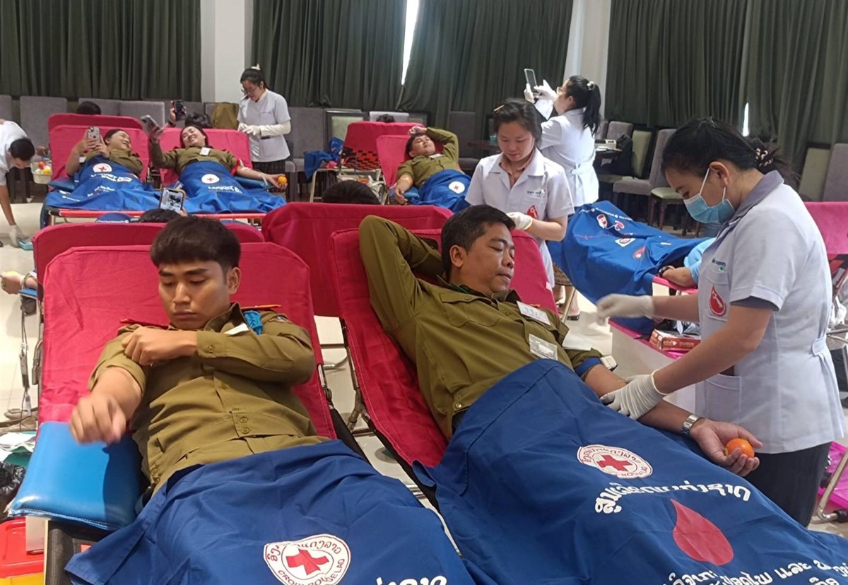 ບລຈາກເລອດຕອນຮບວນສາງຕງກຳລງ ປກສ ຄບຮອບ 65 ປ - image 1