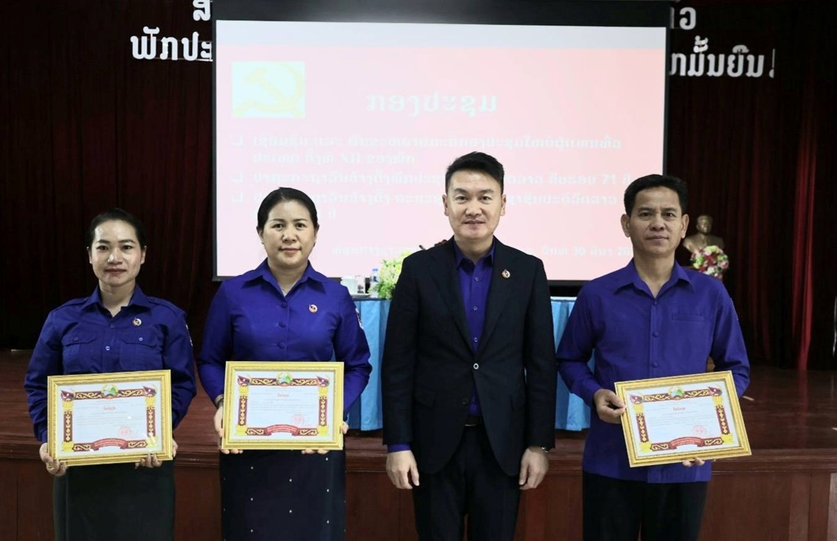 ສຊປລ ເຊອມຊມ ແລະ ຜນຂະຫຍາຍມະຕກອງປະຊມໃຫຍຄງທ XII ຂອງພກ - image 2