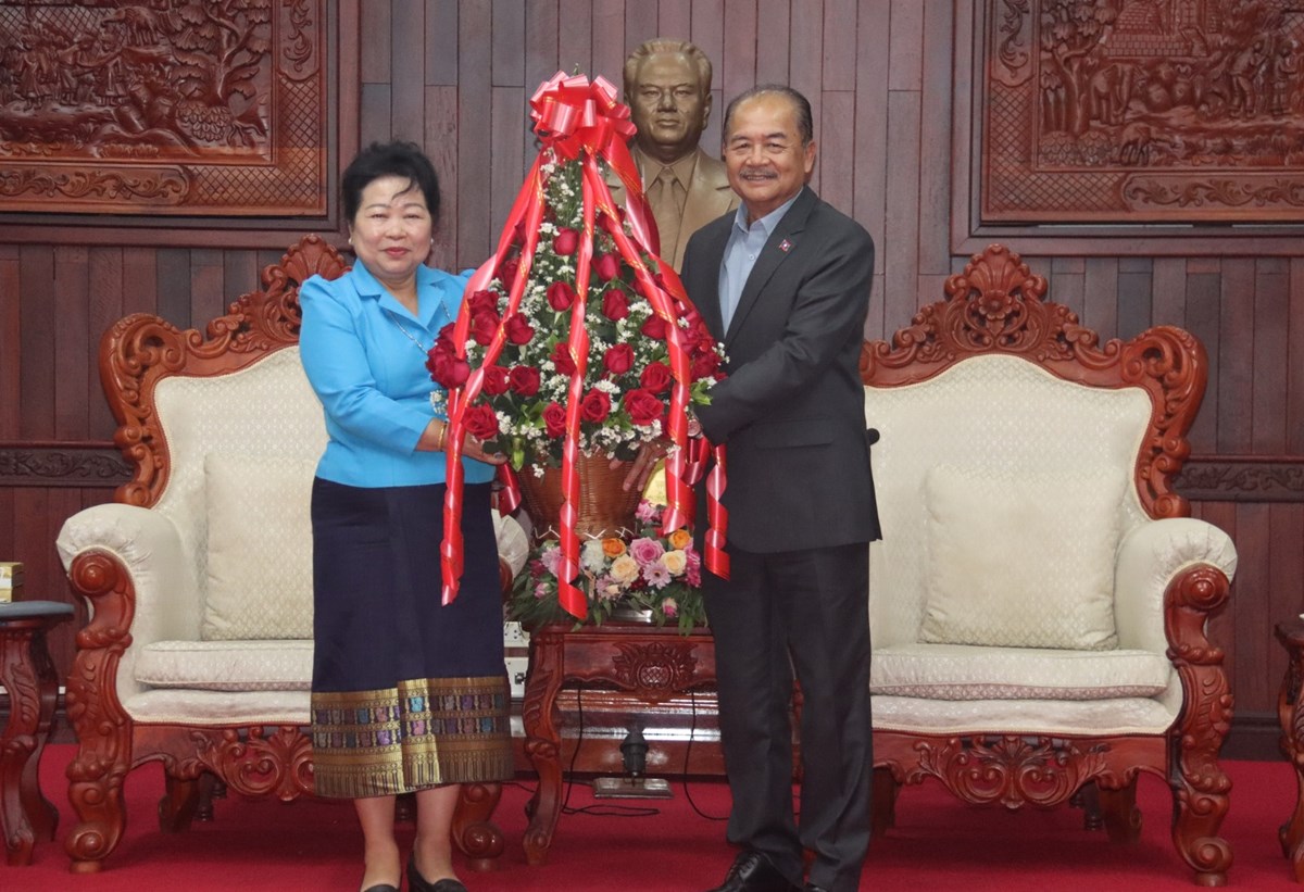 ປະທານ ສນຊ ຕອນຮບການເຂາຢຽມຂານບຂອງປະທານ ສສຍລ - image 1