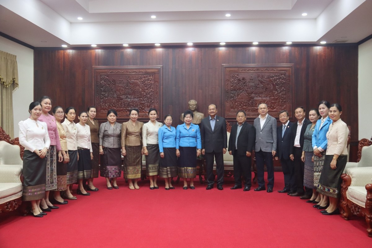 ປະທານ ສນຊ ຕອນຮບການເຂາຢຽມຂານບຂອງປະທານ ສສຍລ - image 2