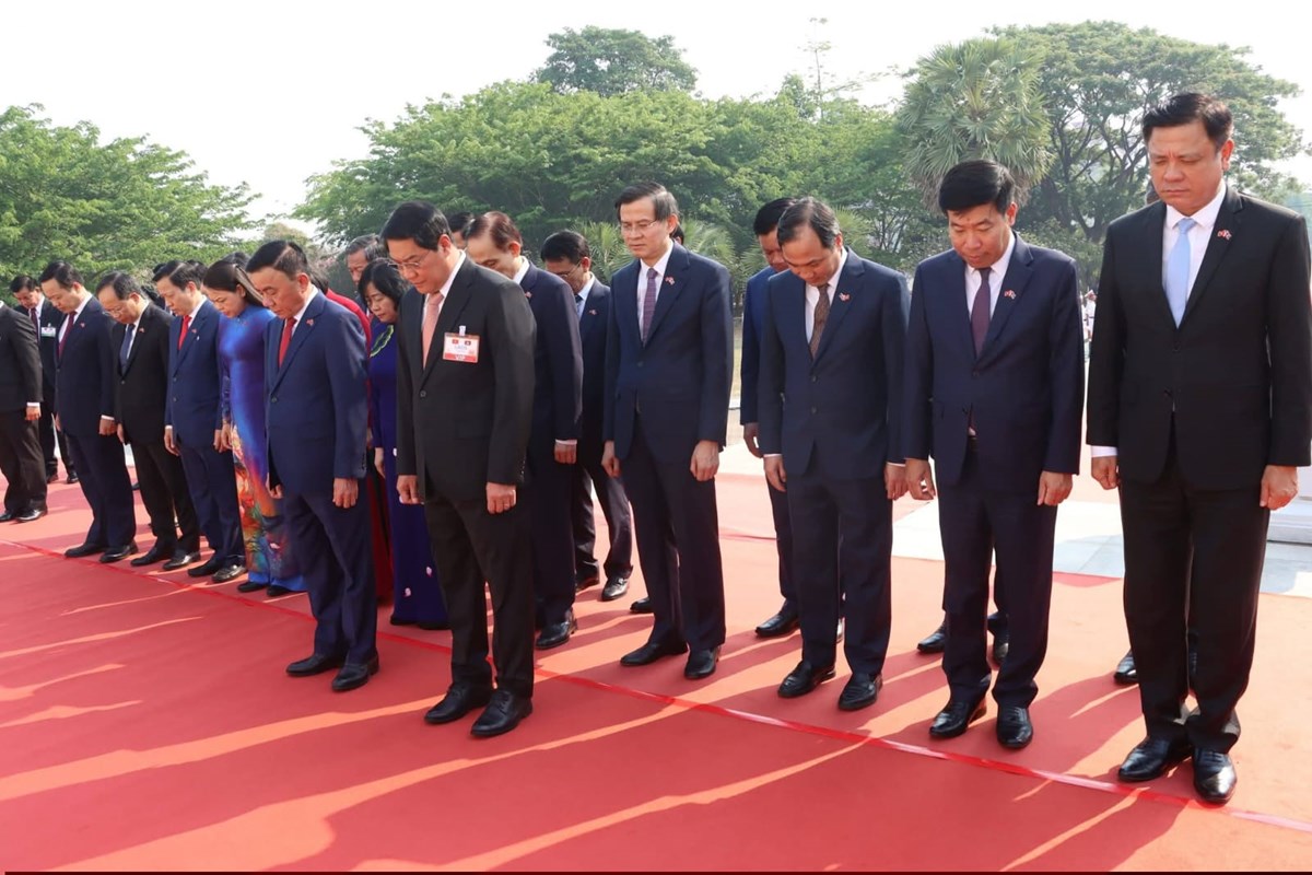 ຜປະຈາການຄະນະເລຂາທການສນກາງພກກອມມນດຫວຽດນາມ ເດນທາງເຖງນະຄອນຫວງວຽງຈນ - image 5