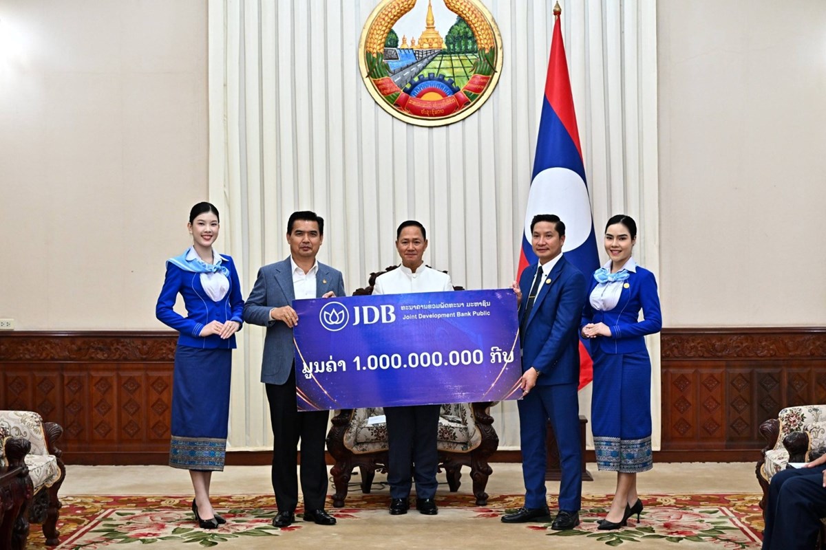 ຫາຍພາກສວນມອບເງນຊວຍເຫອແກໄຂຄວາມທກຍາກ ແລະ ຜນກະທບຈາກພາຍໝາກເຫບ - image 3