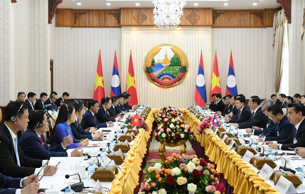 ນາຍົກລັດຖະມົນຕີ ພົບປະ ຜູ້ປະຈໍາການ ຄະນະເລຂາທິການສູນກາງພັກກອມມູນິດຫວຽດນາມ image 1 ນາຍກລດຖະມນຕ ພບປະ ຜປະຈາການ ຄະນະເລຂາທການສນກາງພກກອມມນດຫວຽດນາມ - image 1