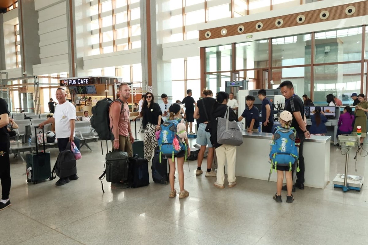 ສະຖານລດ​ໄຟນະຄອນຫວງວຽງຈນ ຍກລະດບສມາດຕະຖານສາກນ - image 2