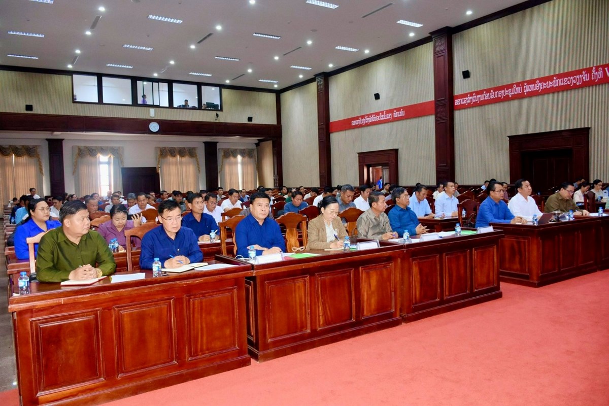 ການນຳກະຊວງ ກສ ລງຊນາການແກໄຂບນຫາໄຟໄໝລາມປາ ຢເຂດພເຂາຄວາຍ ແລະ ພພະນງ - image 2