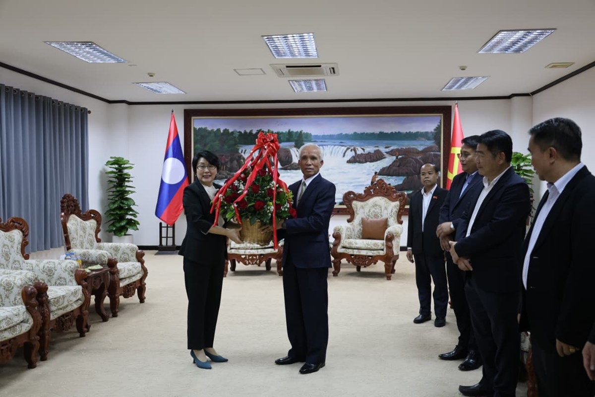 ຫວໜາ ຄອສພ ຕອນຮບທດ ສປ ຈນ ປະຈາ ສປປ ລາວ - image 1