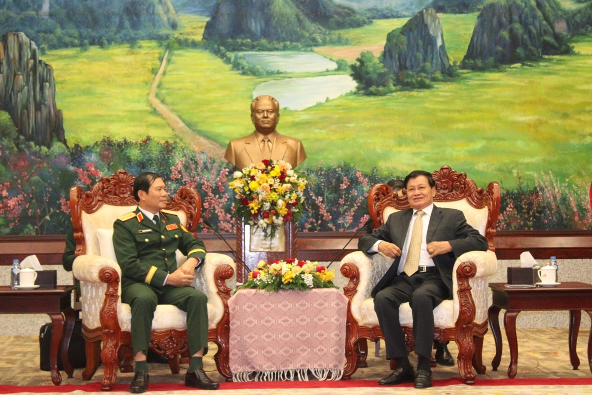 ສະຫາຍ ທອງລນ ສສລດ ຕອນຮບຮອງລດຖະມນຕ​ກະຊວງ​ປອງກນ​ປະເທດ​ຫວຽດນາມ​ - image 1