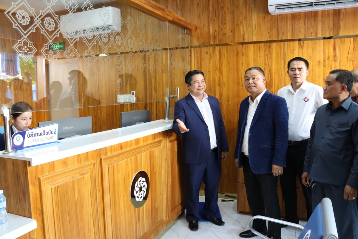 LDB ເປດນາໃຊອາຄານສານກງານ ໜວຍບລການເຊບງໄຟ - image 2