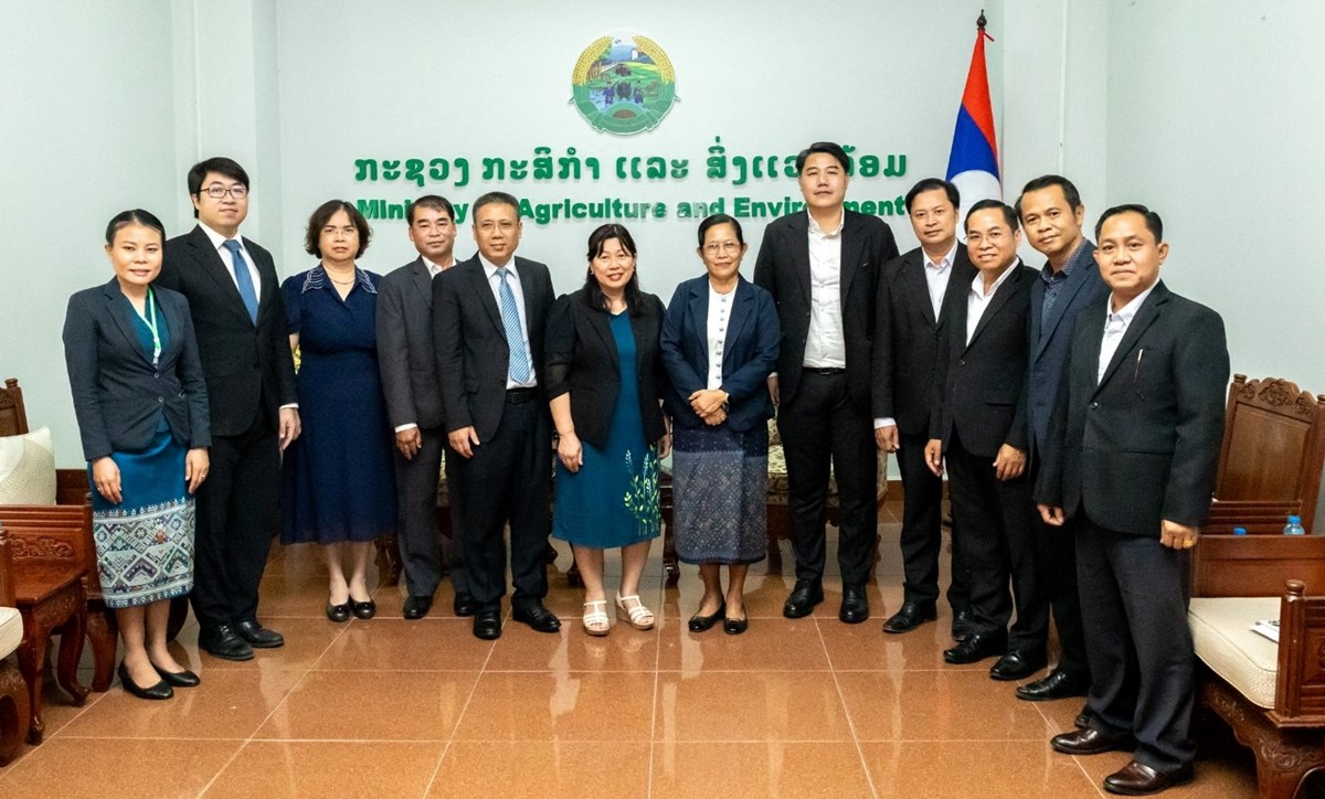 ທານຮອງລດຖະມນຕ ກະຊວງກະສກຳ ແລະ ສງແວດລອມ ຕອນຮບ ຄະນະຜແທນ ກະຊວງກະສກຳ ແລະ ສງແວດລອມ ສສ ຫວຽດນາມ - image 1