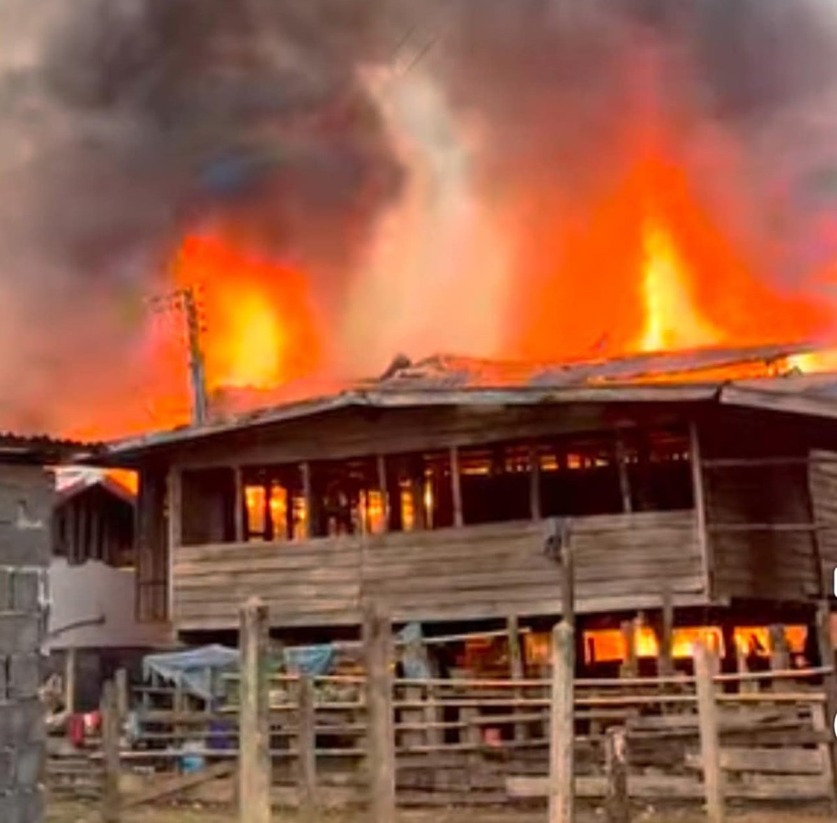 24ບານ ແຂວງສາລະວນ ໄດຮບຜນກະທບຈາກໄພພບດ ແລະ ອກຄໄພໃນເດອນເມສາມນຄາເສຍຫາຍ 2 ຕກວາກບ - image 1