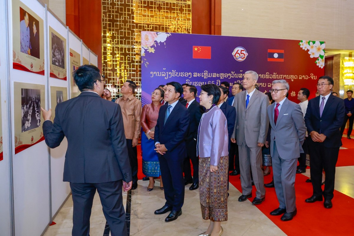ລາວ-ຈນ ສະເຫມສະຫອງວນການທດ ຄບຮອບ 65 ປ - image 2