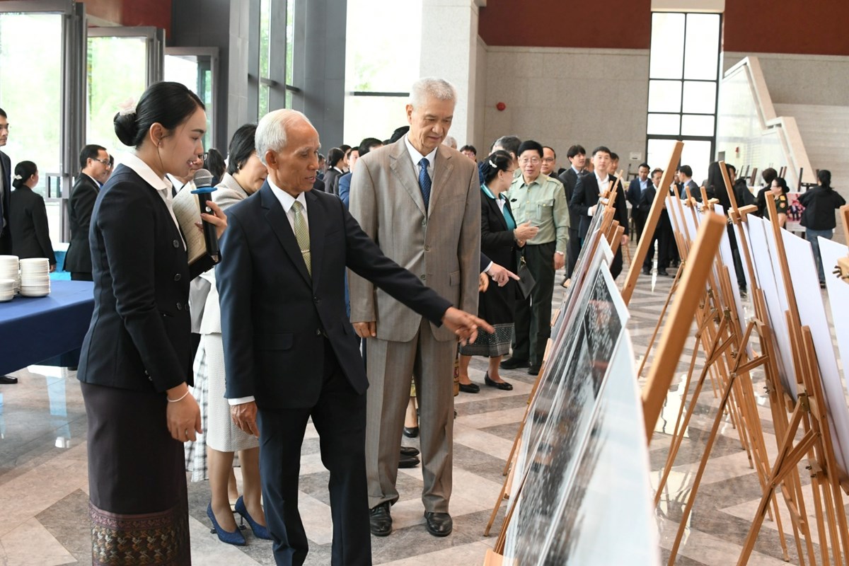 ວາງສະແດງຮບພາບ ແລະ ປາຖະກະຖາ ວນສາງຕງສາຍພວພນການທດ ລາວ-ຈນ - image 2