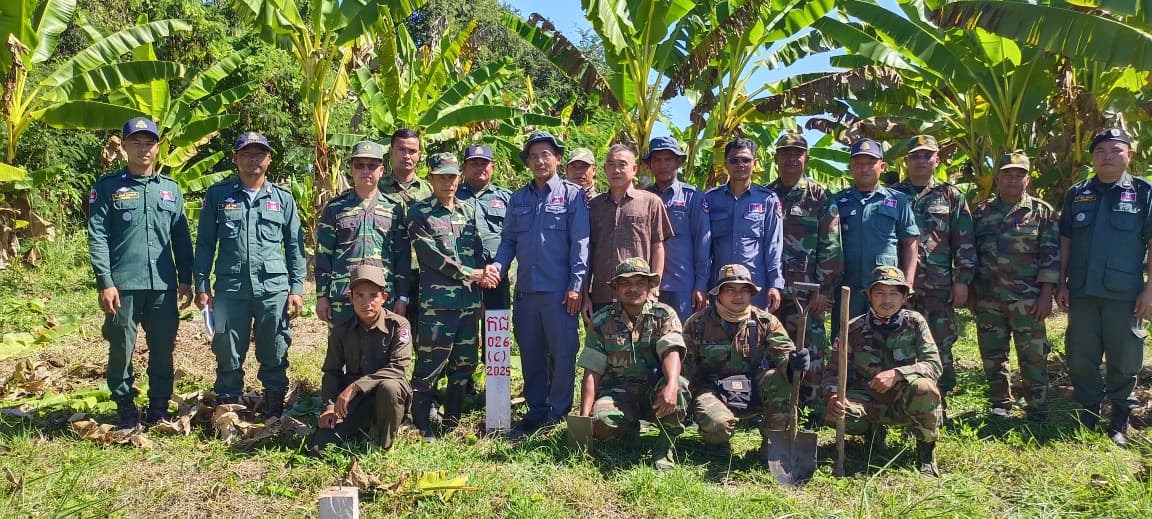ການປກຫກໝາຍຊາຍແດນ ລາວ--ກຳປເຈຍ ສຳເລດ 280 ຫກໝາຍ - image 2