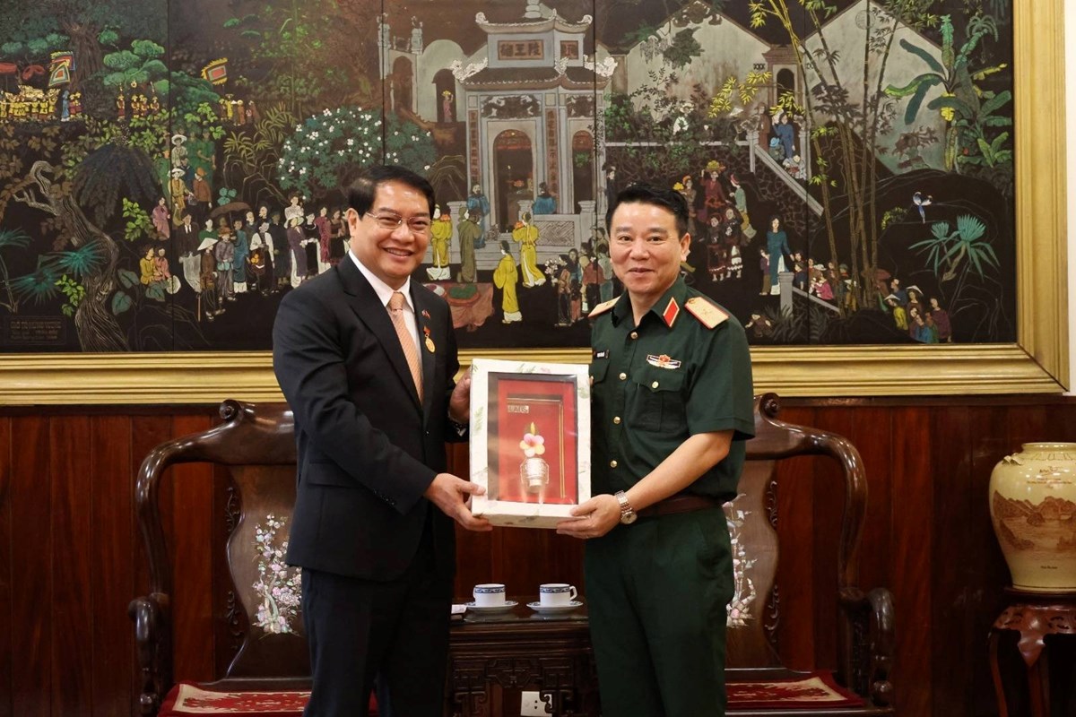 ສະຫາຍ ອາດສະພັງທອງ ສີພັນດອນ ຢ້ຽມຂໍ່ານັບການນໍາຂັ້ນສູງ ສສ ຫວຽດນາມ image 2 ສະຫາຍ ອາດສະພງທອງ ສພນດອນ ຢຽມຂານບການນາຂນສງ ສສ ຫວຽດນາມ - image 2