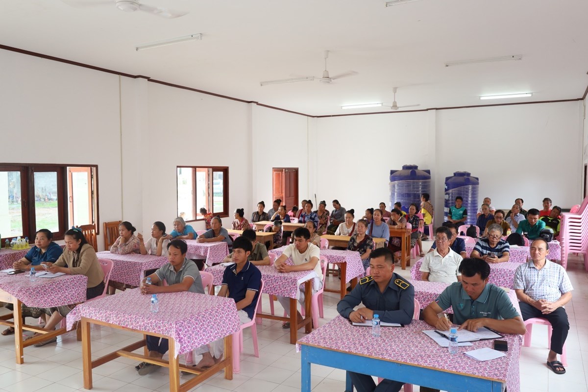 ສພຂ ລົງພົບປະຜູ້ມີສິດເລືອກຕັ້ງ ຢູ່ເມືອງຫຼວງນໍ້າທາ image 1 ສພຂ ລງພບປະຜມສດເລອກຕງ ຢເມອງຫວງນາທາ - image 1