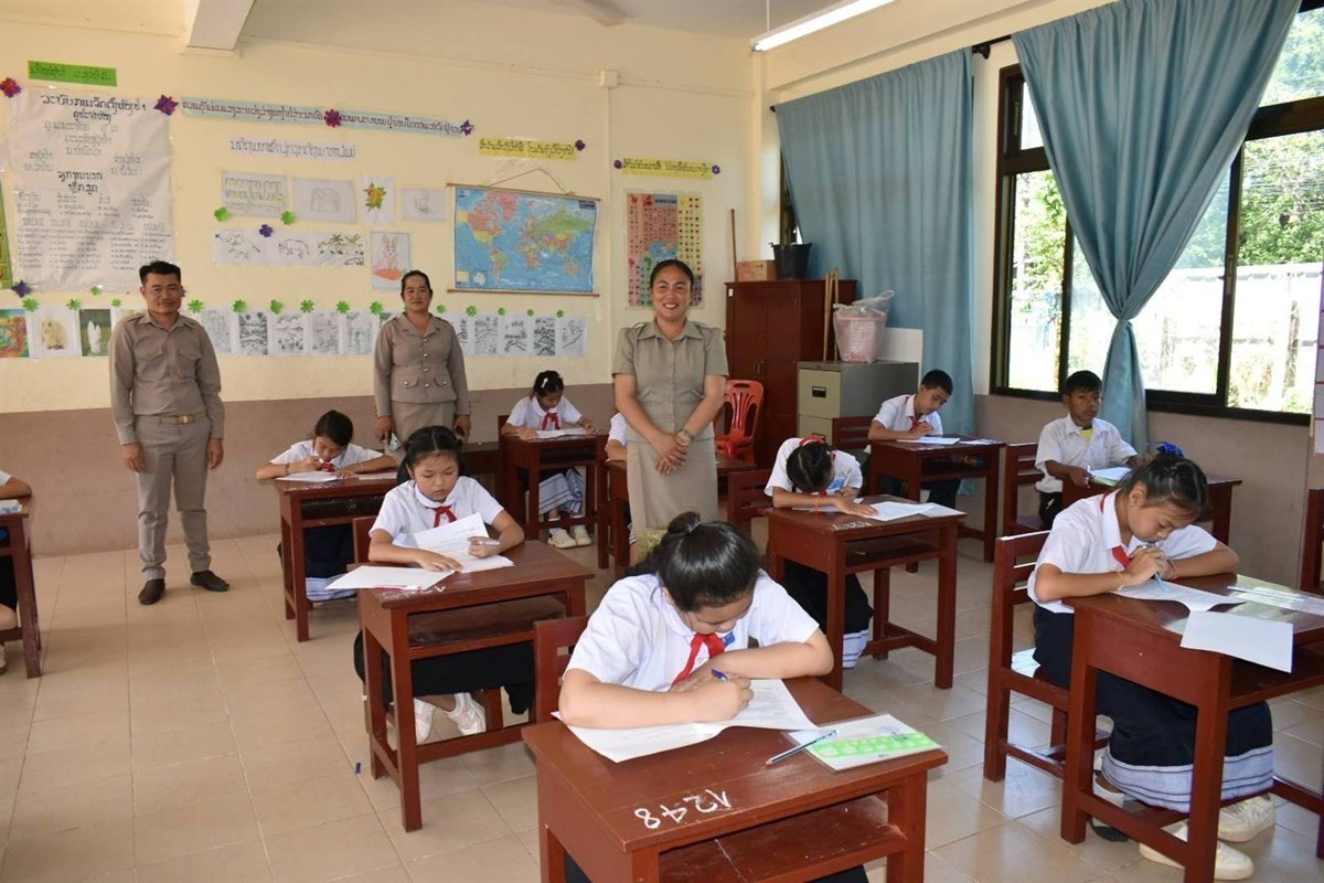 ນະຄອນໄກສອນ ພມວຫານ ມນກສອບເສງ ປ5 ເກອບ 2 ພນຄນ - image 1