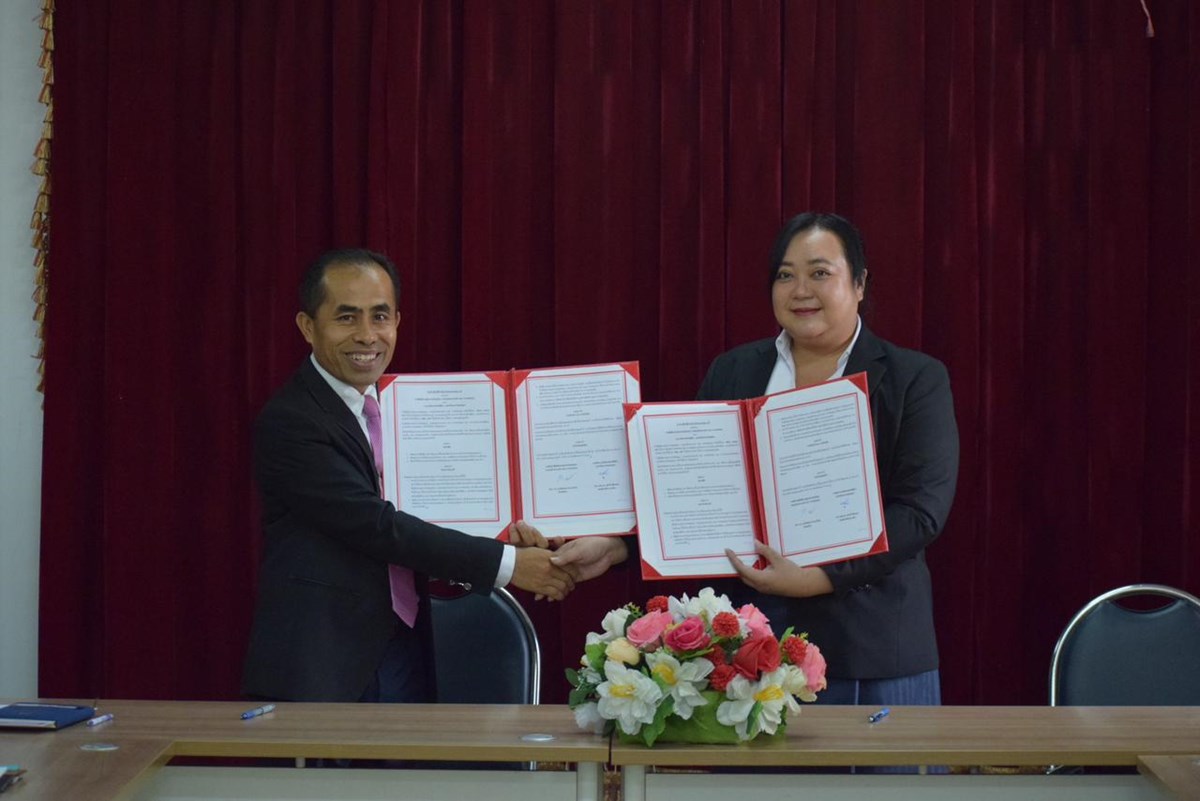 ເຊນບດບນທກການຮວມມສາງຄວາມເຂມແຂງໃຫແກບກຄະລາກອນການທອງທຽວຂອງລາວ. - image 1