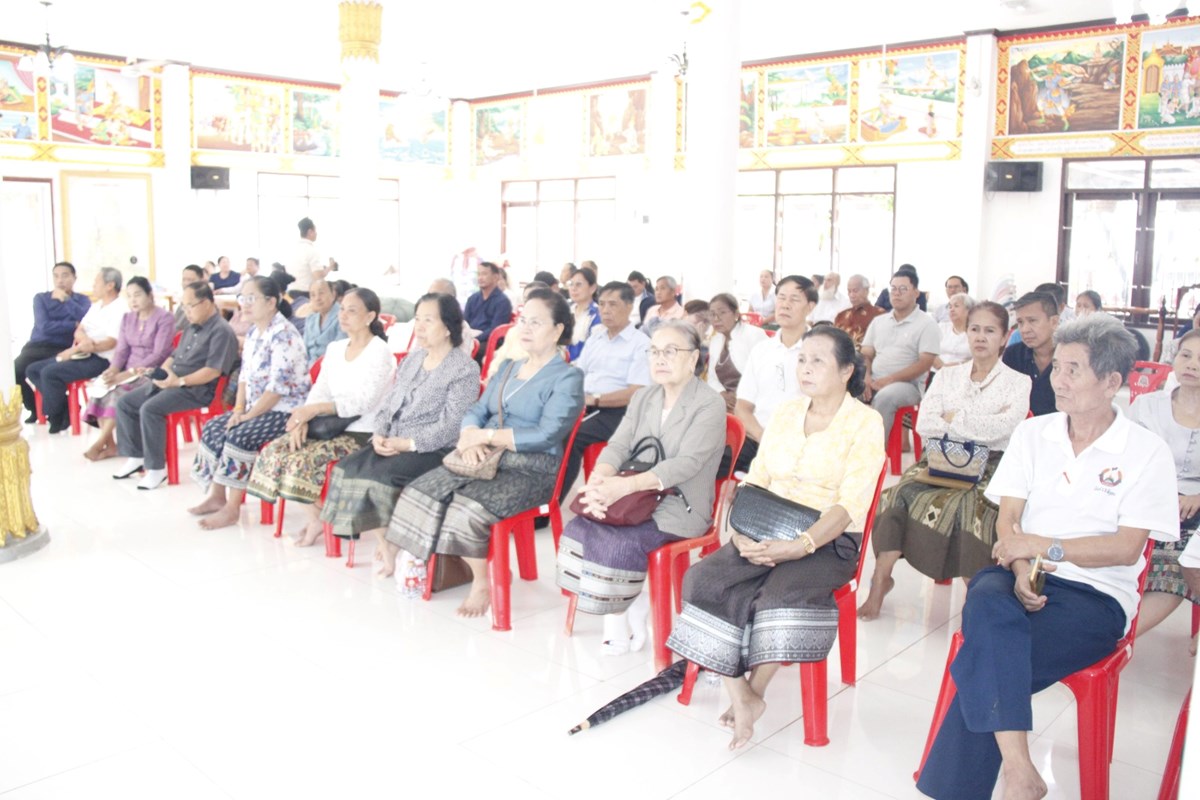 ສສຊ ເຂດ 1 ແລະ ສສນວ ລົງພົບປະຜູ້ມີສິດເລືອກຕັ້ງ image 1 ສສຊ ເຂດ 1 ແລະ ສສນວ ລງພບປະຜມສດເລອກຕງ - image 1