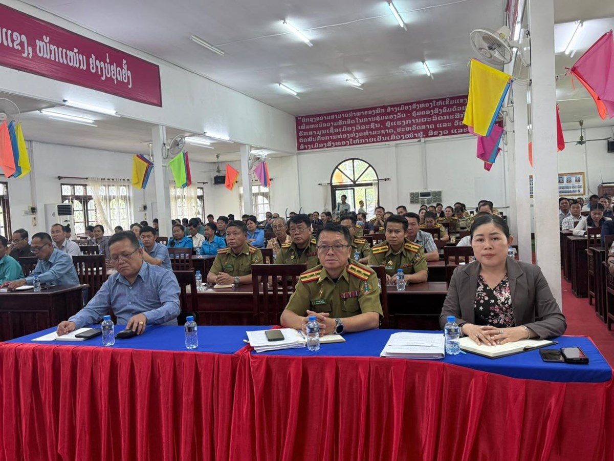 ສສຊ-ສສນວ ລົງພົບປະກັບຜູ້ມີສິດເລືອກຕັ້ງເມືອງສັງທອງ image 1 ສສຊ-ສສນວ ລງພບປະກບຜມສດເລອກຕງເມອງສງທອງ - image 1