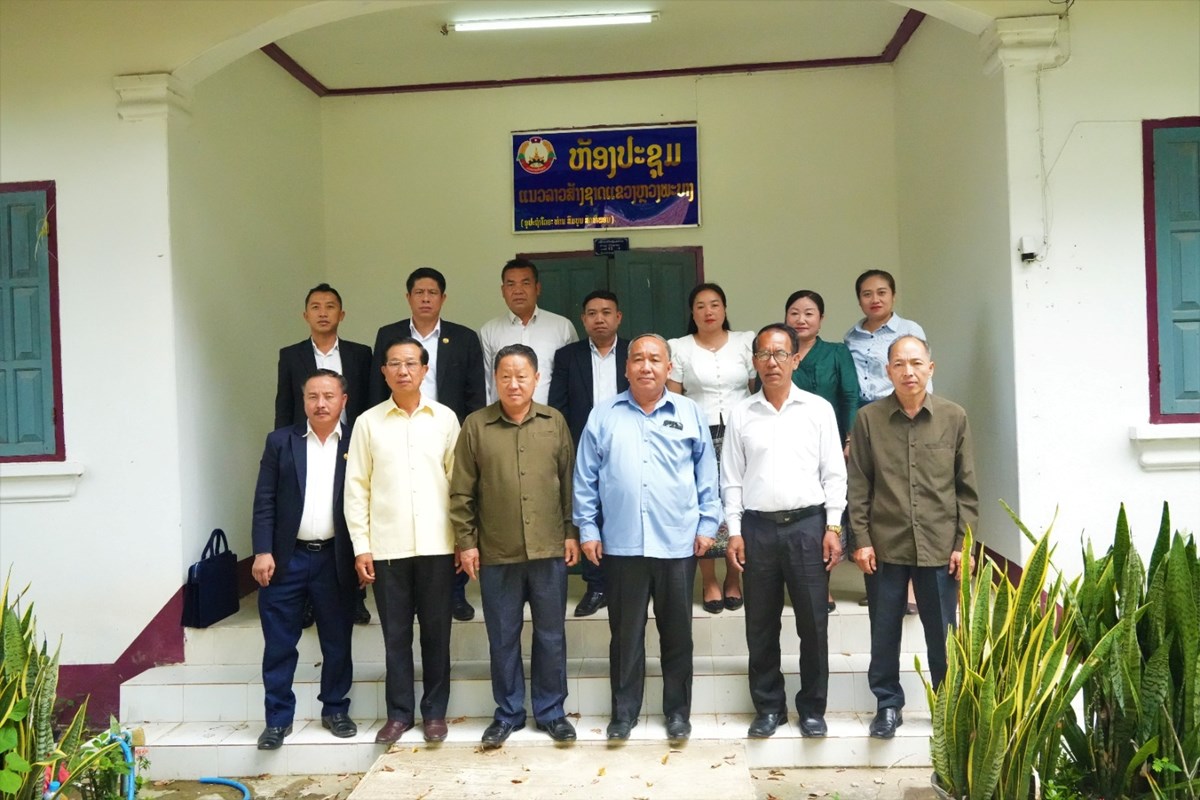 ຄະນະນຳສນກາງແນວລາວສາງຊາດ ເຄອນໄຫວວຽກງານຢແຂວງຫວງພະບາງ - image 1