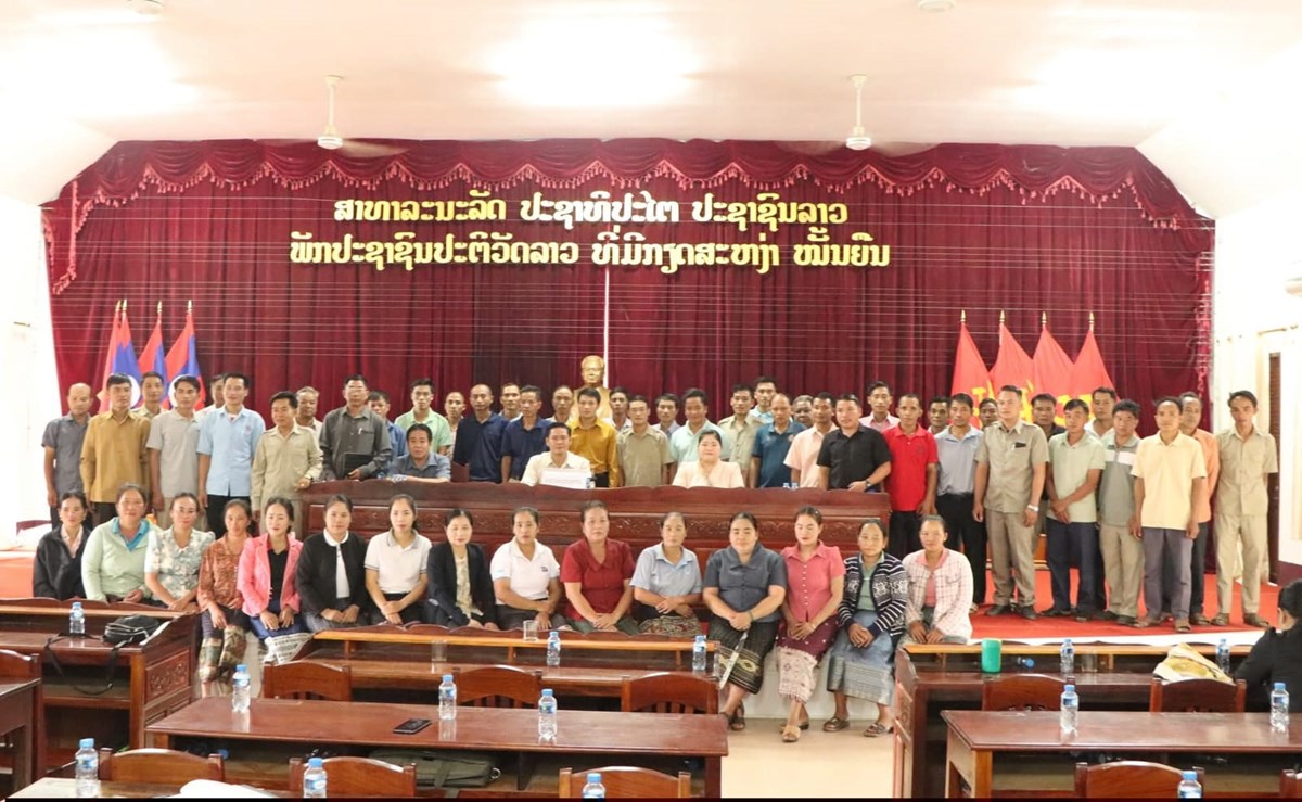 ຄູປະຖົມທົ່ວເມືອງວຽງຄໍາ ໄດ້ຮັບການຍົກລະດັບການນໍາໃຊ້ອຸປະກອນຊ່ວຍເຫຼືອຄູ image 2 ຄປະຖມທວເມອງວຽງຄາ ໄດຮບການຍກລະດບການນາໃຊອປະກອນຊວຍເຫອຄ - image 2