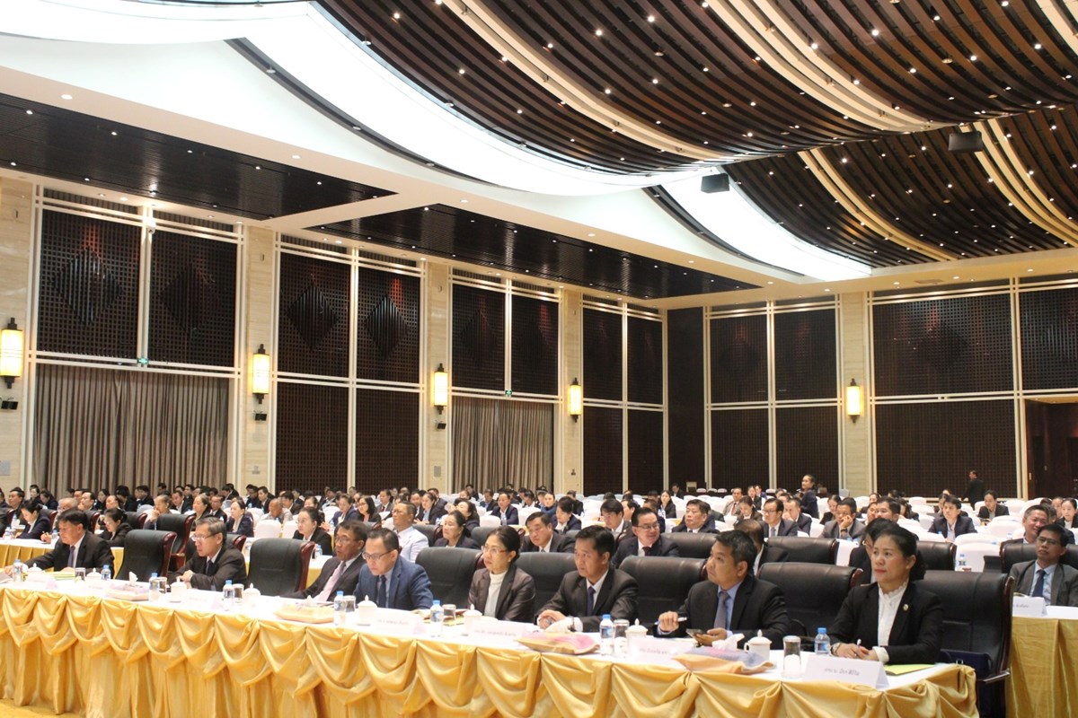 ນາຍກໂອລມຕກອງປະຊມສະຫບວຽກງານ ຫສນຍ ຫອງການກະຊວງ-ອງການ ແລະ ຫອງວາການທອງຖນ - image 1