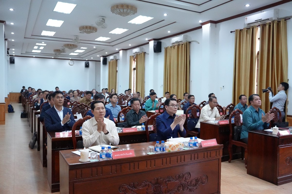 ສະຫາຍ ພອ ວໄລ ຫາຄາຟອງ ເຄອນໄຫວເຮດວຽກຢແຂວງບແກວ - image 1