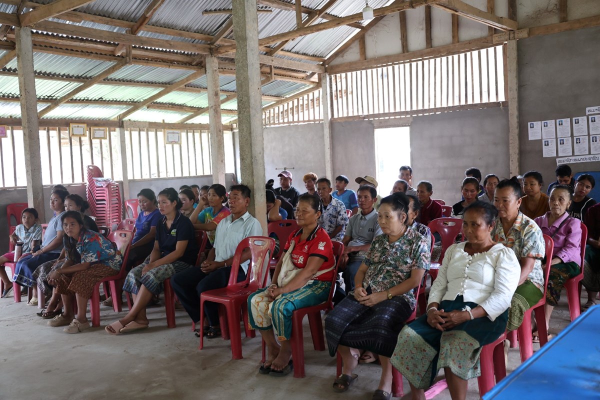 ອົງການກາແດງແຫ່ງຊາດລາວ ຈັດຝຶກອົບຮົມການປະເມີນ EVCA ແລະ ລະບົບ CEWS ໃຫ້ແກ່ 2 ແຂວງ ພ້ອມມອບເຄື່ອງບັນເທົາທຸກ image 2 ອງການກາແດງແຫງຊາດລາວ ຈດຝກອບຮມການປະເມນ EVCA ແລະ ລະບບ CEWS ໃຫແກ 2 ແຂວງ ພອມມອບເຄອງບນເທາທກ - image 2