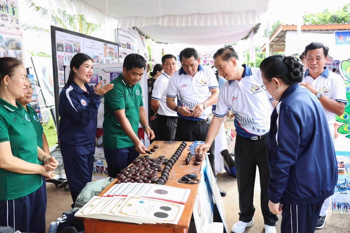 ສສກ ຈດກດຈະກາສະຫອງ 60 ປ ວນສາງຕງກລາລາວ - image 2