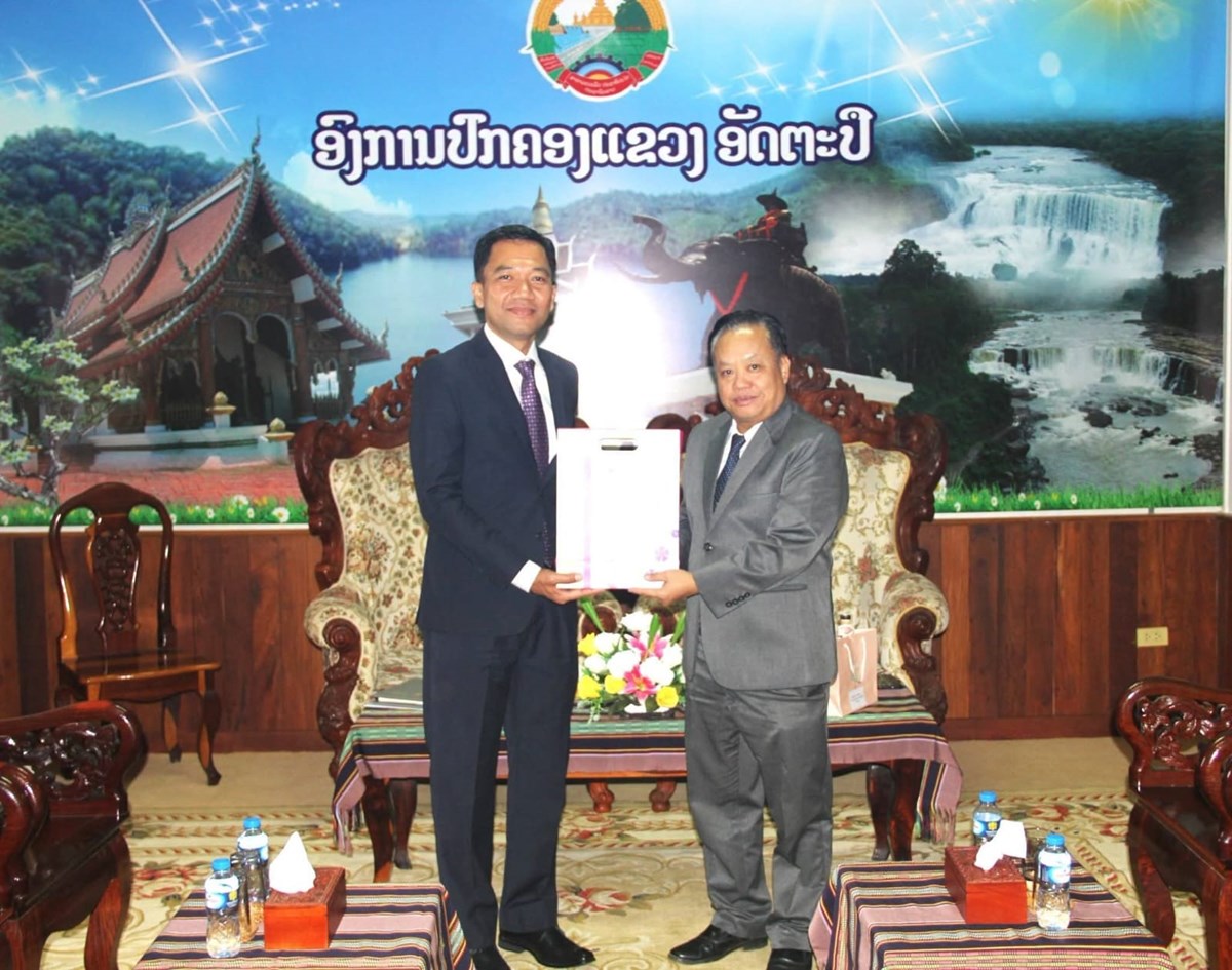 ເລຂາພກແຂວງອດຕະປ ຕອນຮບກງສນໃຫຍ ກຳປເຈຍ ປະຈຳພາກໃຕ - image 1