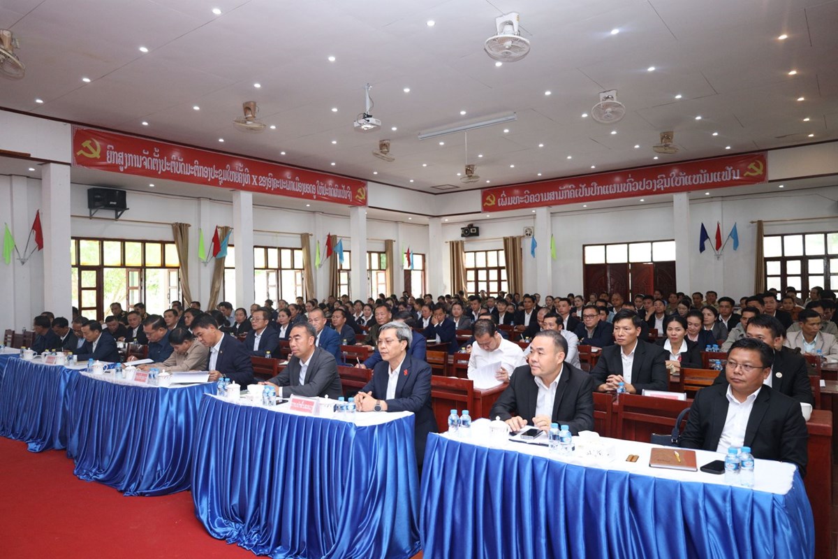 ສະຫາຍ ວນໄຊ ພອງສະຫວນ ເຄອນໄຫວຢຽມຢາມ ແລະ ເຮດວຽກຢເມອງຍອດອ - image 1