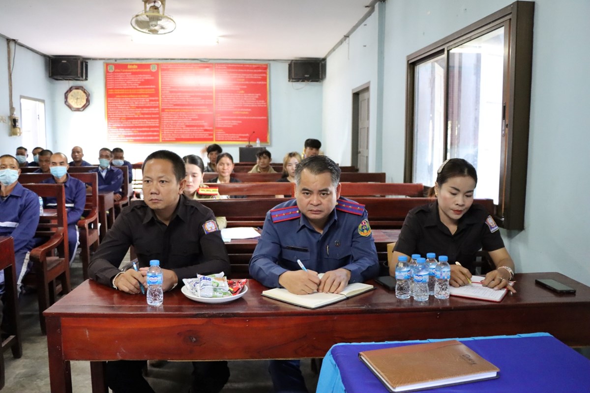 ນັກໂທດຄ້າຍຄຸມຂັງ-ດັດສ້າງແຂວງຫຼວງພະບາງ ໄດ້ຮັບການປ່ອຍຕົວກ່ອນກຳນົດໂດຍມີເງື່ອນໄຂ image 1 ນກໂທດຄາຍຄມຂງ-ດດສາງແຂວງຫວງພະບາງ ໄດຮບການປອຍຕວກອນກຳນດໂດຍມເງອນໄຂ - image 1