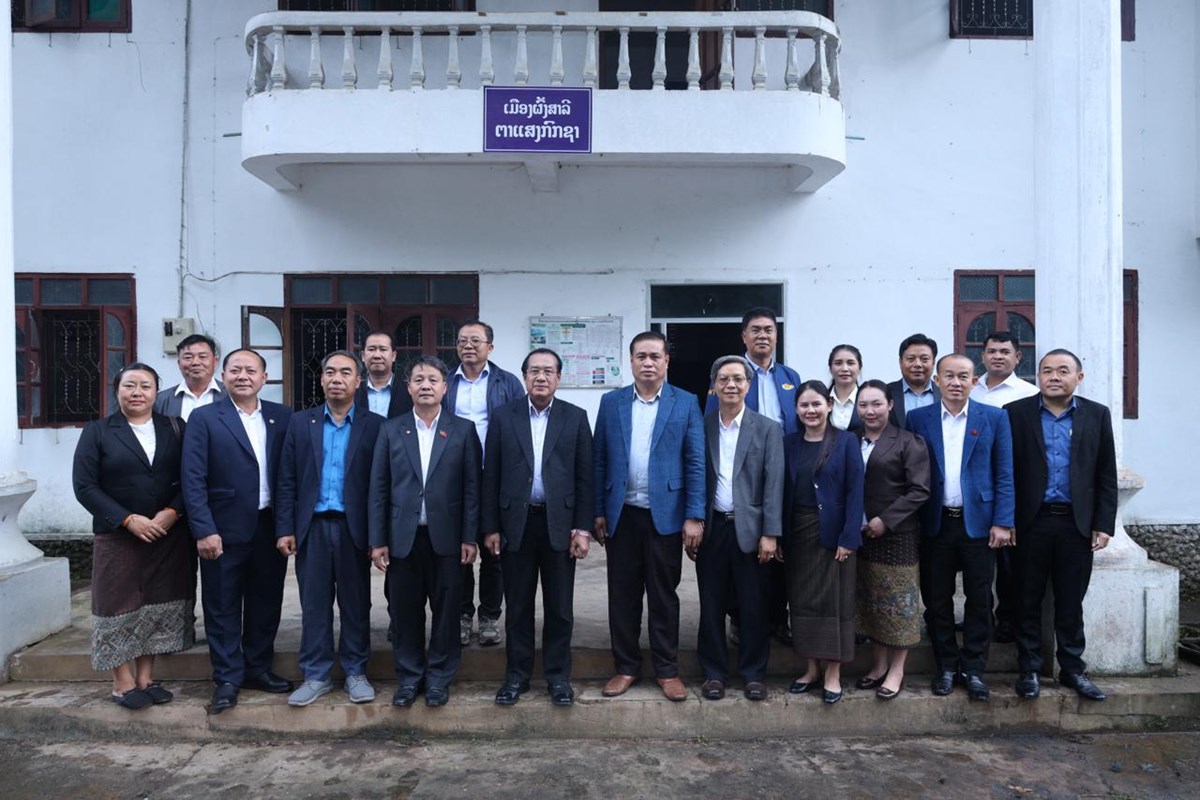 ສະຫາຍ ວັນໄຊ ພອງສະຫວັນ ເຄື່ອນໄຫວວຽກງານຢູ່ເມືອງຜົ້ງສາລີ image 3 ສະຫາຍ ວນໄຊ ພອງສະຫວນ ເຄອນໄຫວວຽກງານຢເມອງຜງສາລ - image 3