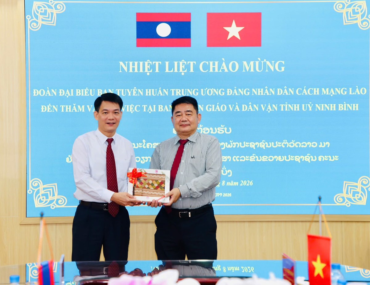 ຄະນະ ຄອສພ ລາວ ພົບປະກັບ ຄະນະໂຄສະນາສຶກສາ ແລະ ຂົນຂວາຍປະຊາຊົນ ແຂວງນິງບິງ image 1 ຄະນະ ຄອສພ ລາວ ພບປະກບ ຄະນະໂຄສະນາສກສາ ແລະ ຂນຂວາຍປະຊາຊນ ແຂວງນງບງ - image 1