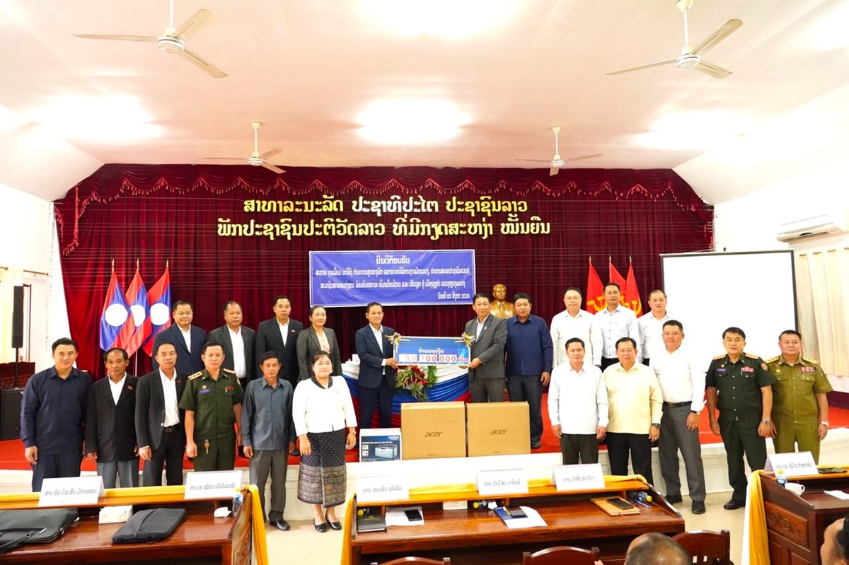 ການນຳ ແຂວງຫວງພະບາງ ຊກຍວຽກງານຮອບດານຢເມອງວຽງຄາ - image 2