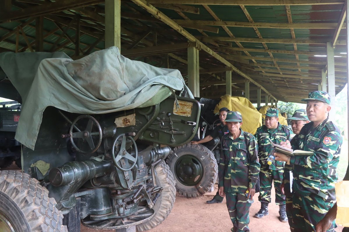 ຮອງຫົວໜ້າກົມໃຫຍ່ເຕັກນິກກອງທັບ ເຄື່ອນໄຫວເຮັດວຽກ ຢູ່ກອງພົນທີ 2 image 1 ຮອງຫວໜາກມໃຫຍເຕກນກກອງທບ ເຄອນໄຫວເຮດວຽກ ຢກອງພນທ 2 - image 1