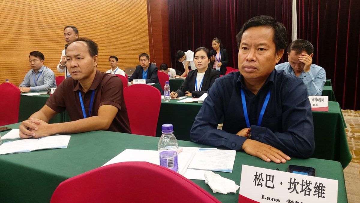 ນັກຂ່າວໜຸ່ມຂອງລາວຮັບຟັງການບັນຍາຍປະຫວັດສາດການຮ່ວມມືດ້ານສື່ສາກົນລາວ-ຈີນ image 1 ນກຂາວໜມຂອງລາວຮບຟງການບນຍາຍປະຫວດສາດການຮວມມດານສສາກນລາວ-ຈນ - image 1