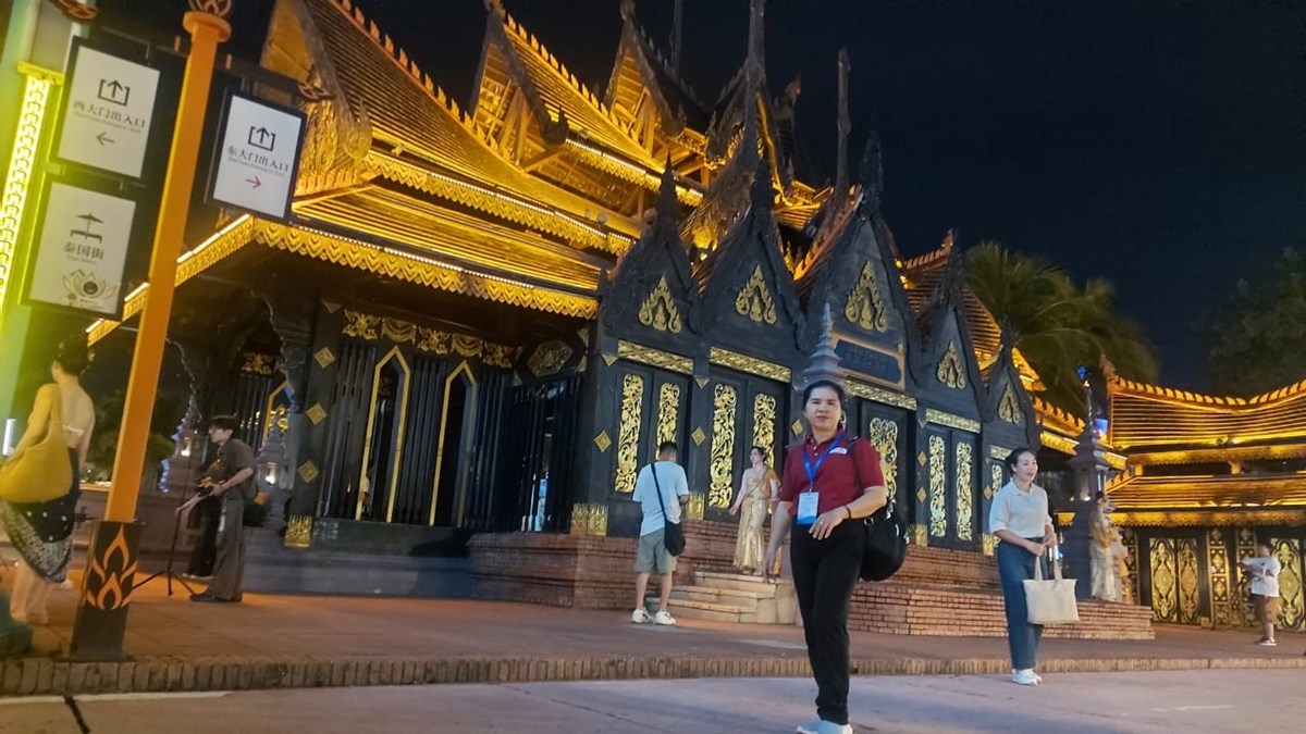 ສມວນຊນລາວ​ ທດສະນະສກສາ​​ຢນະຄອນຊຽງຮງ​ ແຂວງຢນນານ​ - image 2