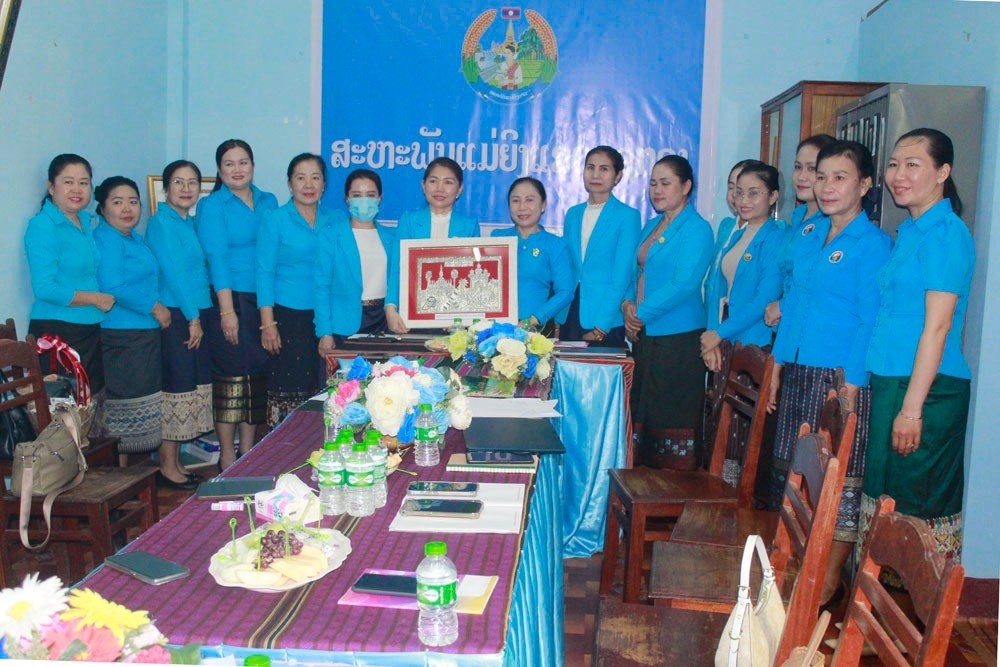 ແມ່ຍິງແຂວງເຊກອງ ແລະ ກະຊວງ ຍທຂ ແລກປ່ຽນບົດຮຽນ image 2 ແມຍງແຂວງເຊກອງ ແລະ ກະຊວງ ຍທຂ ແລກປຽນບດຮຽນ - image 2