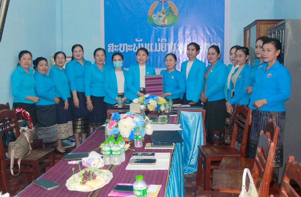 ແມ່ຍິງແຂວງເຊກອງ ແລະ ກະຊວງ ຍທຂ ແລກປ່ຽນບົດຮຽນ image 1 ແມຍງແຂວງເຊກອງ ແລະ ກະຊວງ ຍທຂ ແລກປຽນບດຮຽນ - image 1