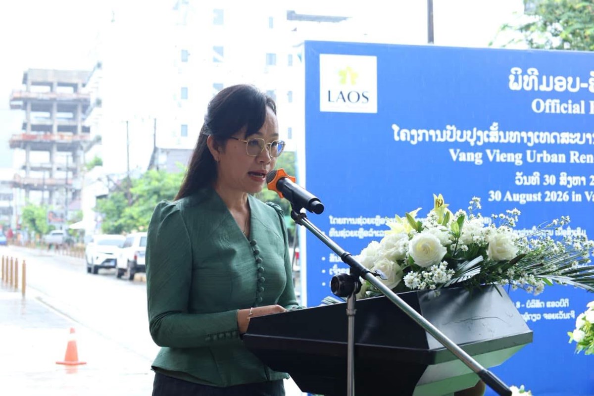 ມອບ-ຮັບ ໂຄງການປັບປຸງເສັ້ນທາງໃນຕົວເມືອງວັງວຽງ image 2 ມອບ-ຮບ ໂຄງການປບປງເສນທາງໃນຕວເມອງວງວຽງ - image 2