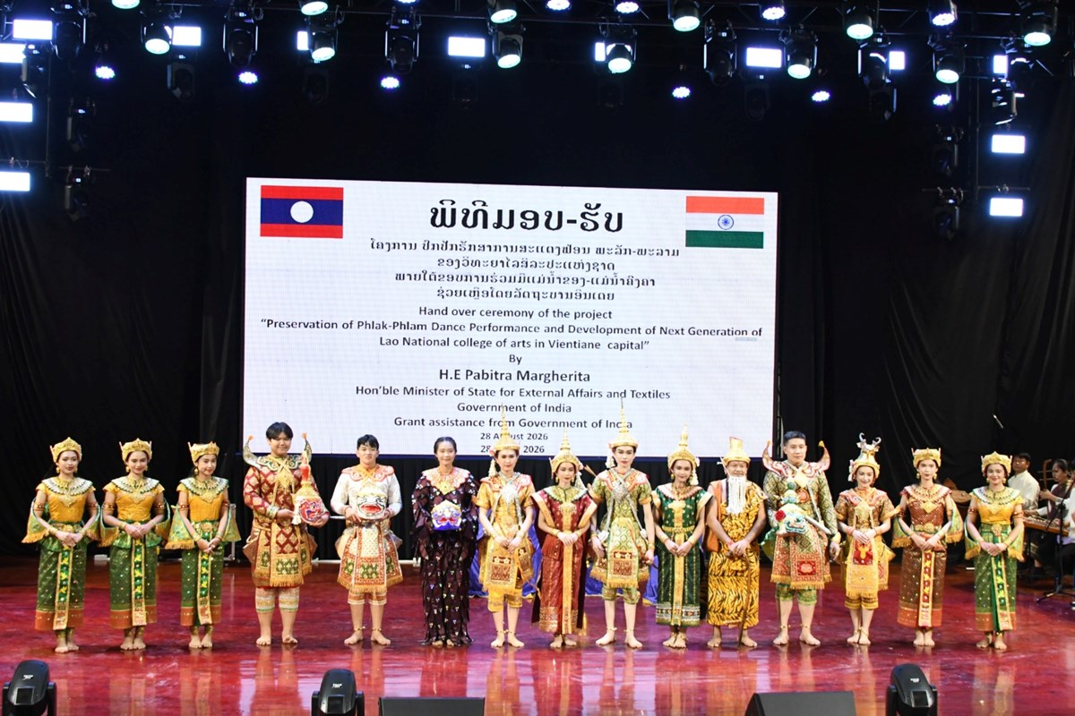 ມອບ - ຮັບໂຄງການປົກປັກຮັກສາການສະແດງຟ້ອນພະລັກ-ພະລາມ image 1 ມອບ - ຮບໂຄງການປກປກຮກສາການສະແດງຟອນພະລກ-ພະລາມ - image 1