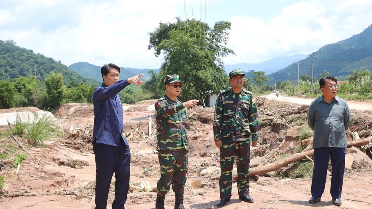 ພົນເອກ ຄໍາລຽງ ອຸທະໄກສອນ ເຄື່ອນໄຫວເຮັດວຽກຢູ່ແຂວງອຸດົມໄຊ image 4 ພນເອກ ຄາລຽງ ອທະໄກສອນ ເຄອນໄຫວເຮດວຽກຢແຂວງອດມໄຊ - image 4