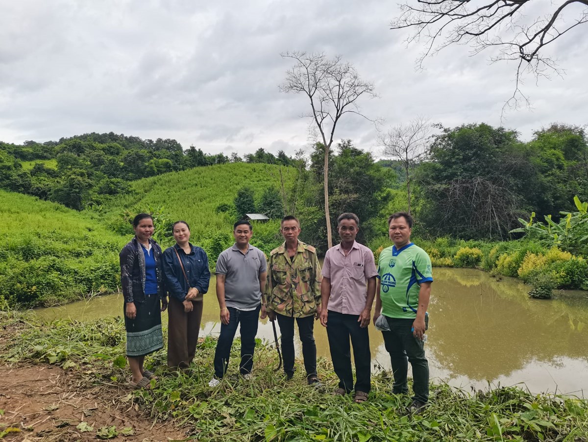 ມອບ-ຮບໂຄງການພດທະນາຊວດການເປນຢຂອງປະຊາຊນປບຕວຕກບການປຽນແປງດນຟາອາກາດ - image 2