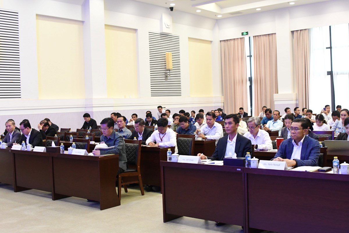 ຫສພ ເຜຍແຜເອກກະສານ ແລະ ປາຖະກະຖາວນສຳຄນຂອງພກຂອງຊາດ - image 1