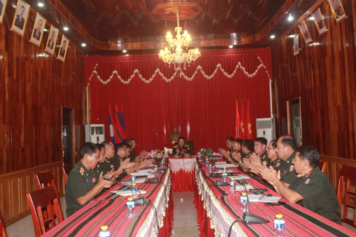 ຫົວໜ້າກົມໃຫຍ່ການເມືອງກອງທັບ ຊຸກຍູ້ວຽກງານຢູ່ກອງບັນຊາການທະຫານແຂວງສາລະວັນ image 1 ຫວໜາກມໃຫຍການເມອງກອງທບ ຊກຍວຽກງານຢກອງບນຊາການທະຫານແຂວງສາລະວນ - image 1