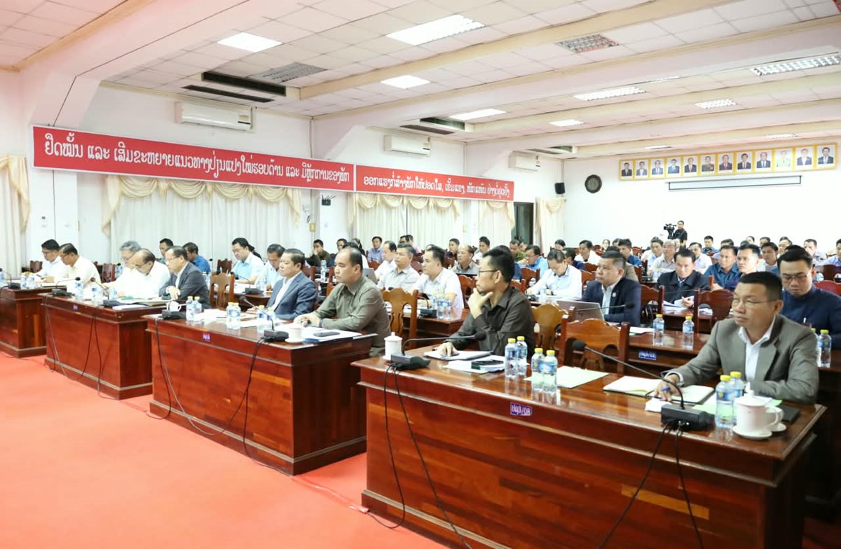 ຄຳມວນຫາລວາລະແຫງຊາດ ເລງແກໄຂຄວາມທກຍາກ 3 ເມອງ 14 ຕາແສງ 36 ບານ - image 1